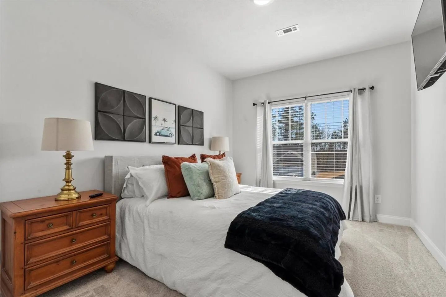 Cottingham - 4 Bedroom 2.5 Bath 16