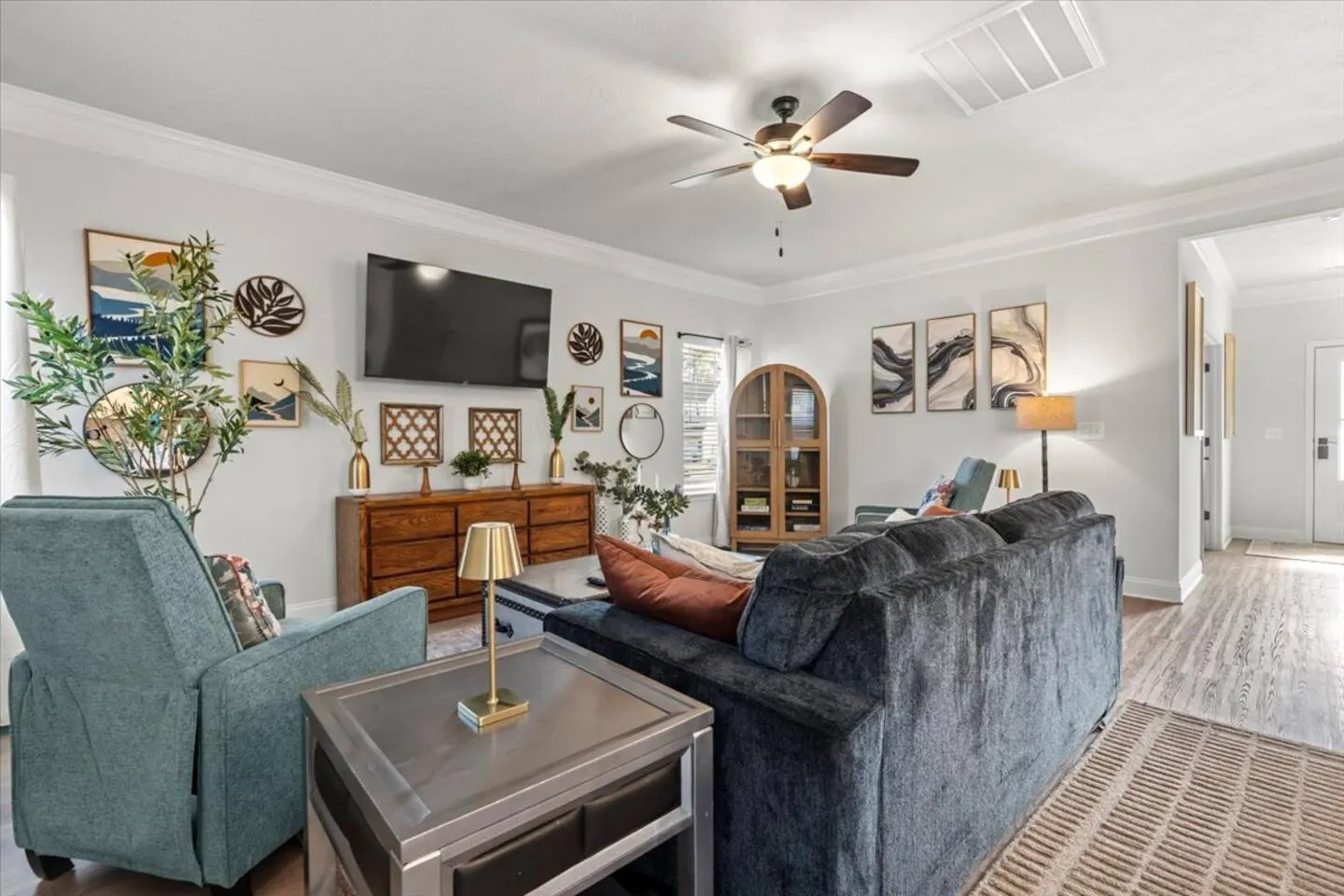 Cottingham - 4 Bedroom 2.5 Bath — photo 3