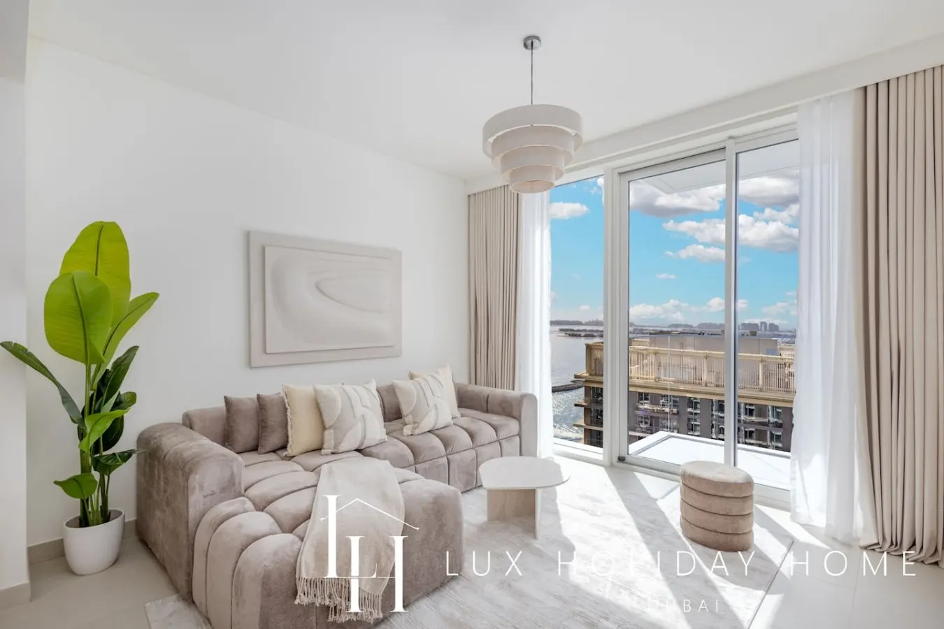 LUX The Beach Mansion Atlantis View Suite 7 6