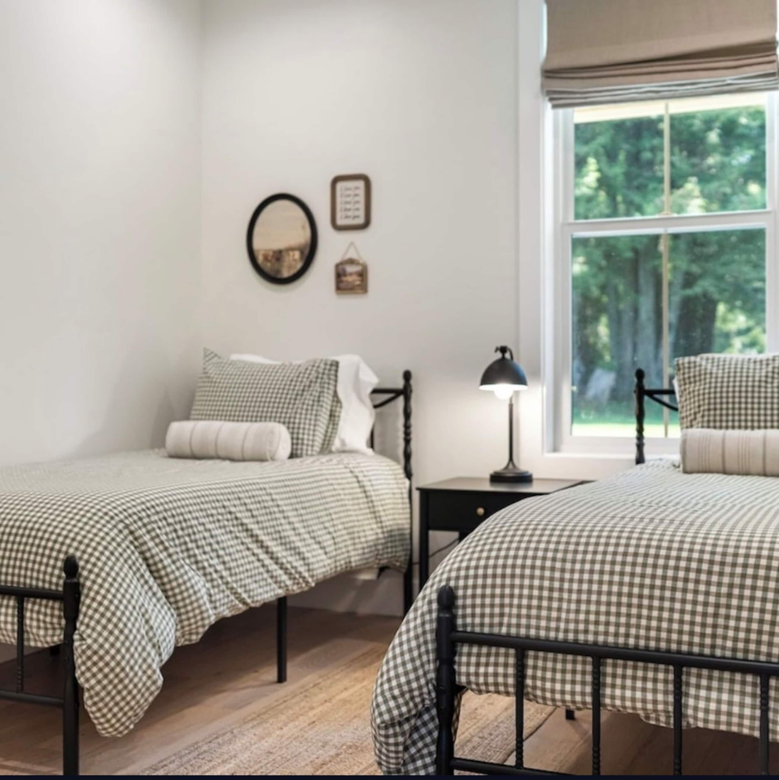 Redwood Meadows Farmhouse 23