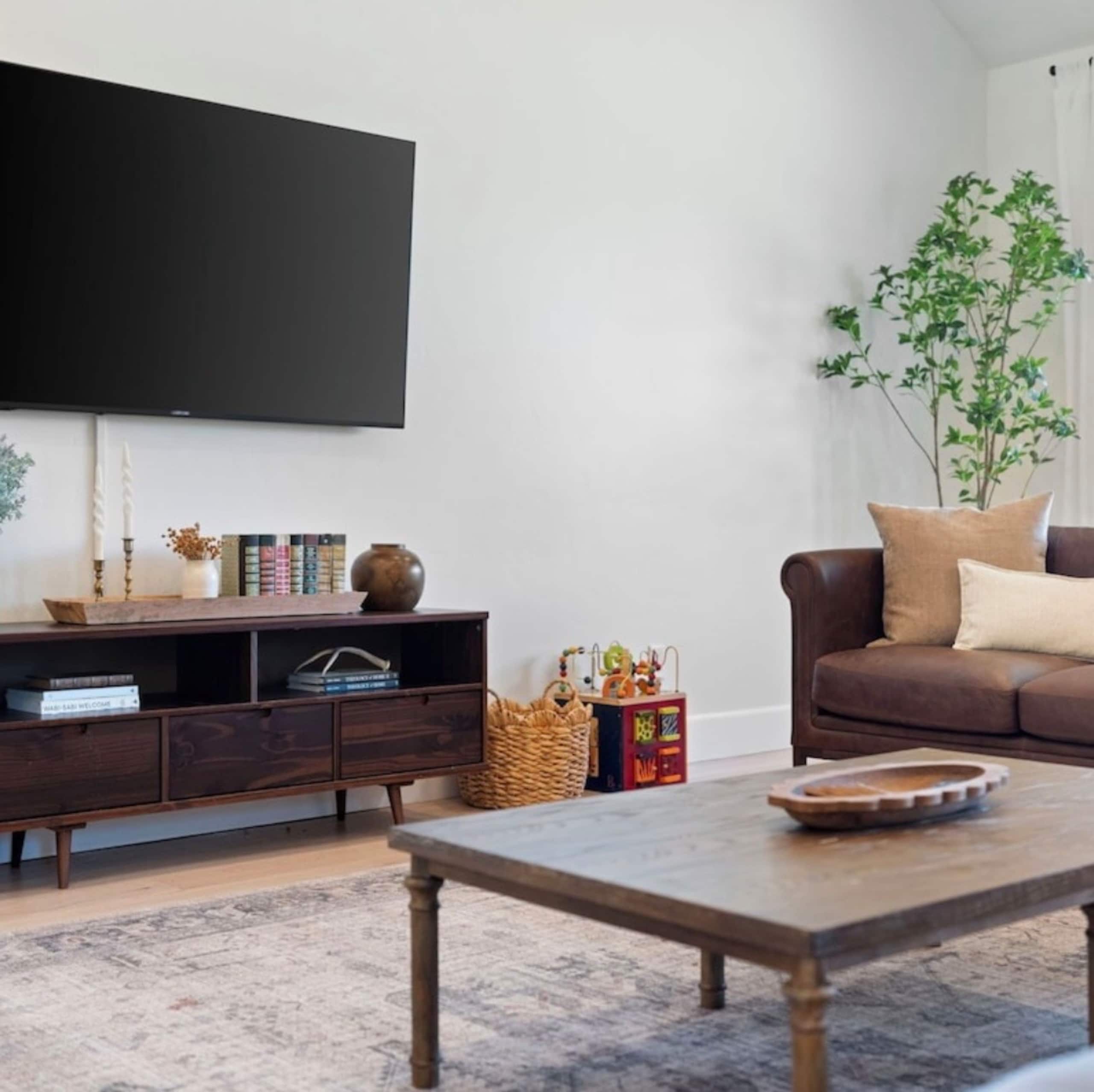 Redwood Meadows Farmhouse 38