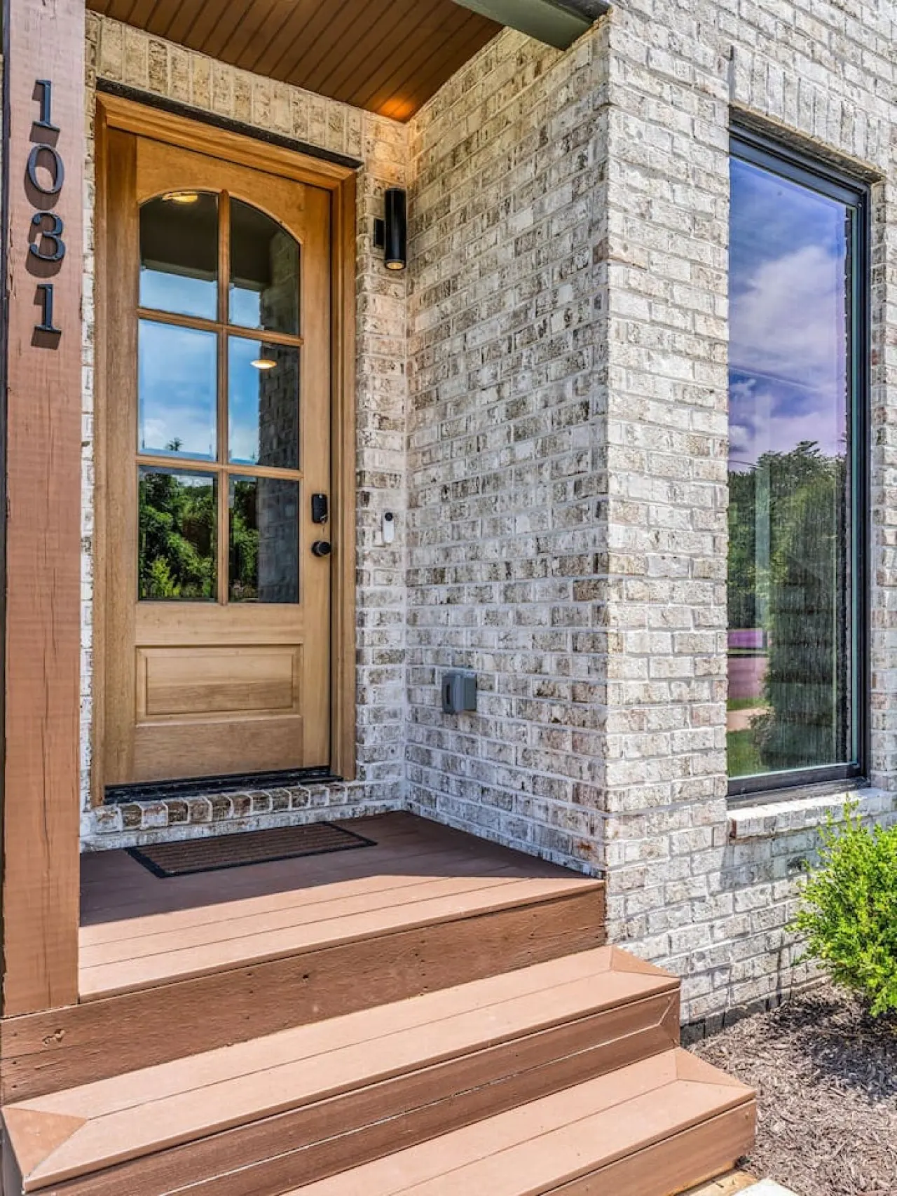 Rooftop Oasis Hot Tub + Theater Walkable to DT 18