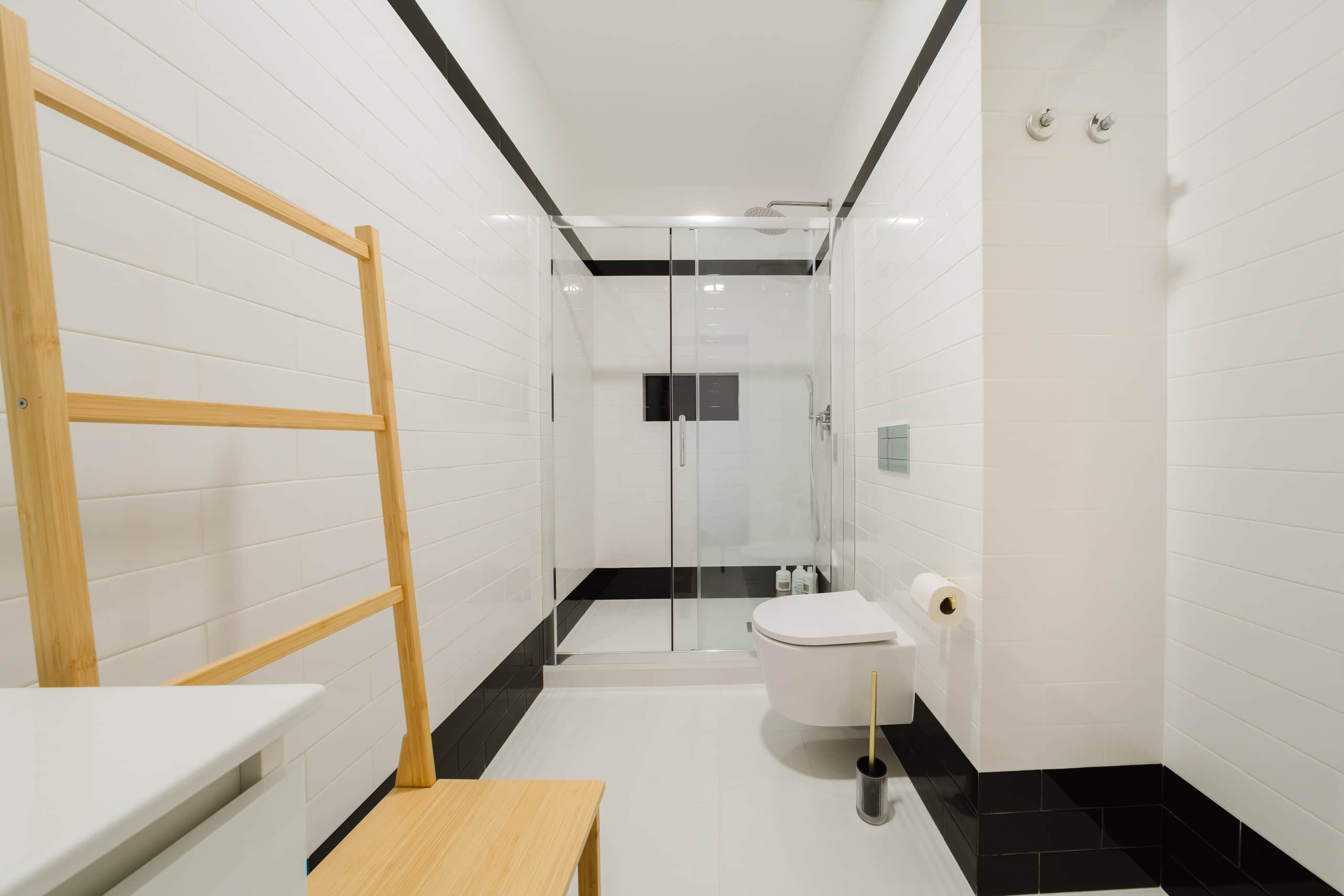 Heart of Lisbon Luxury Stay for 10 w/AC 6