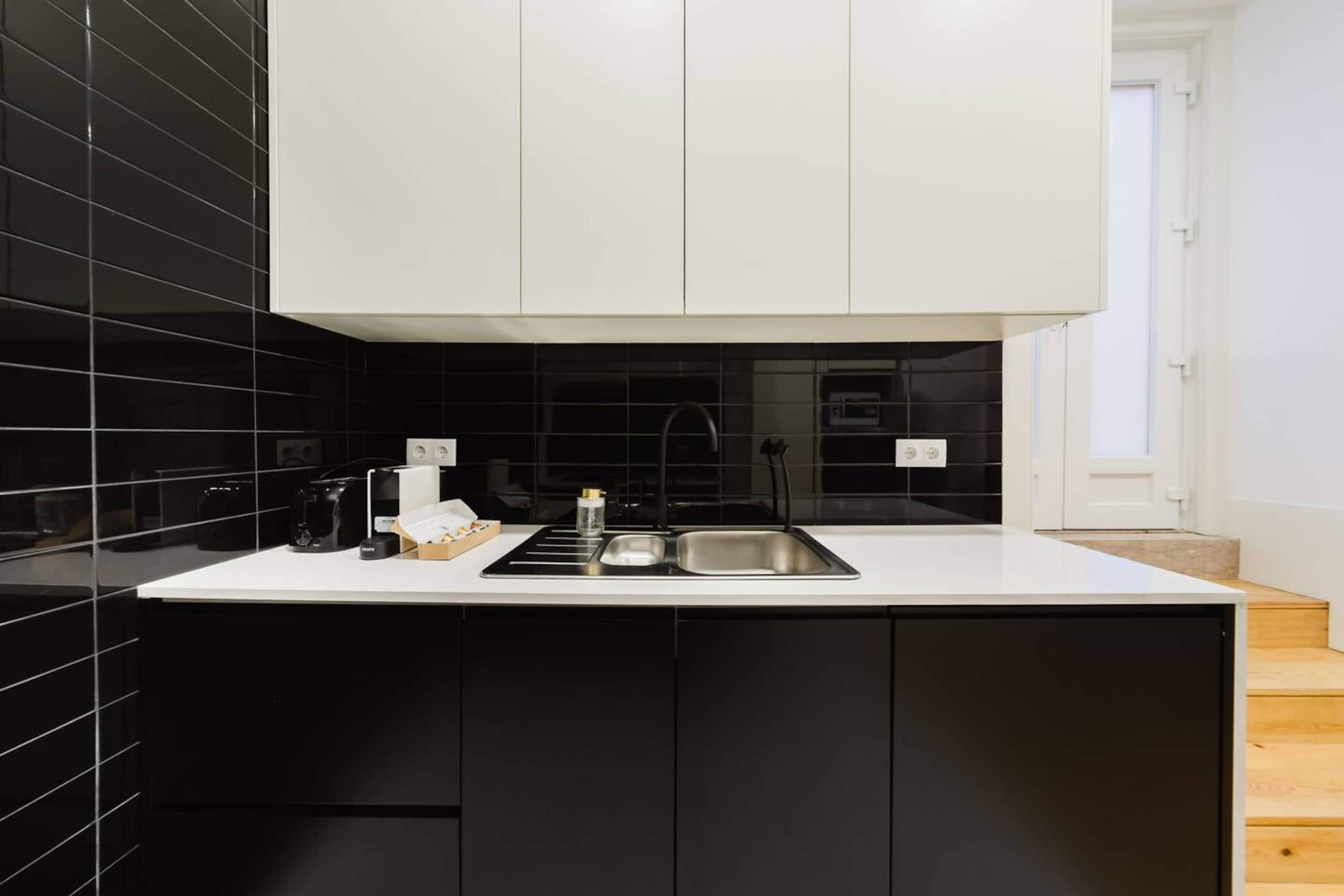 Heart of Lisbon Luxury Stay for 10 w/AC 25