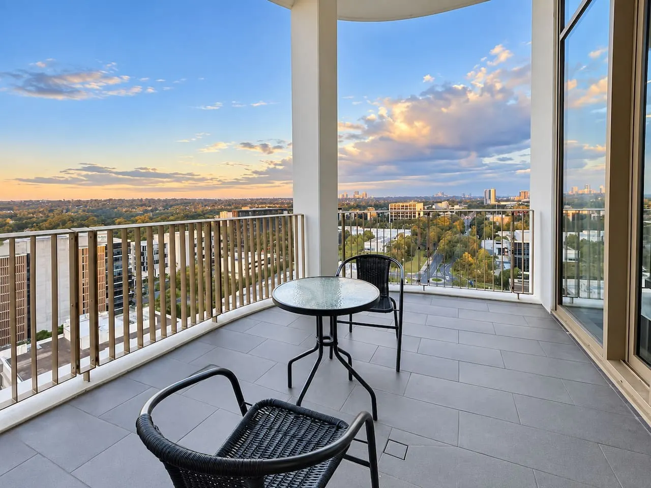 Stylish Apartment Near Macquarie Uni & Metro — photo 2