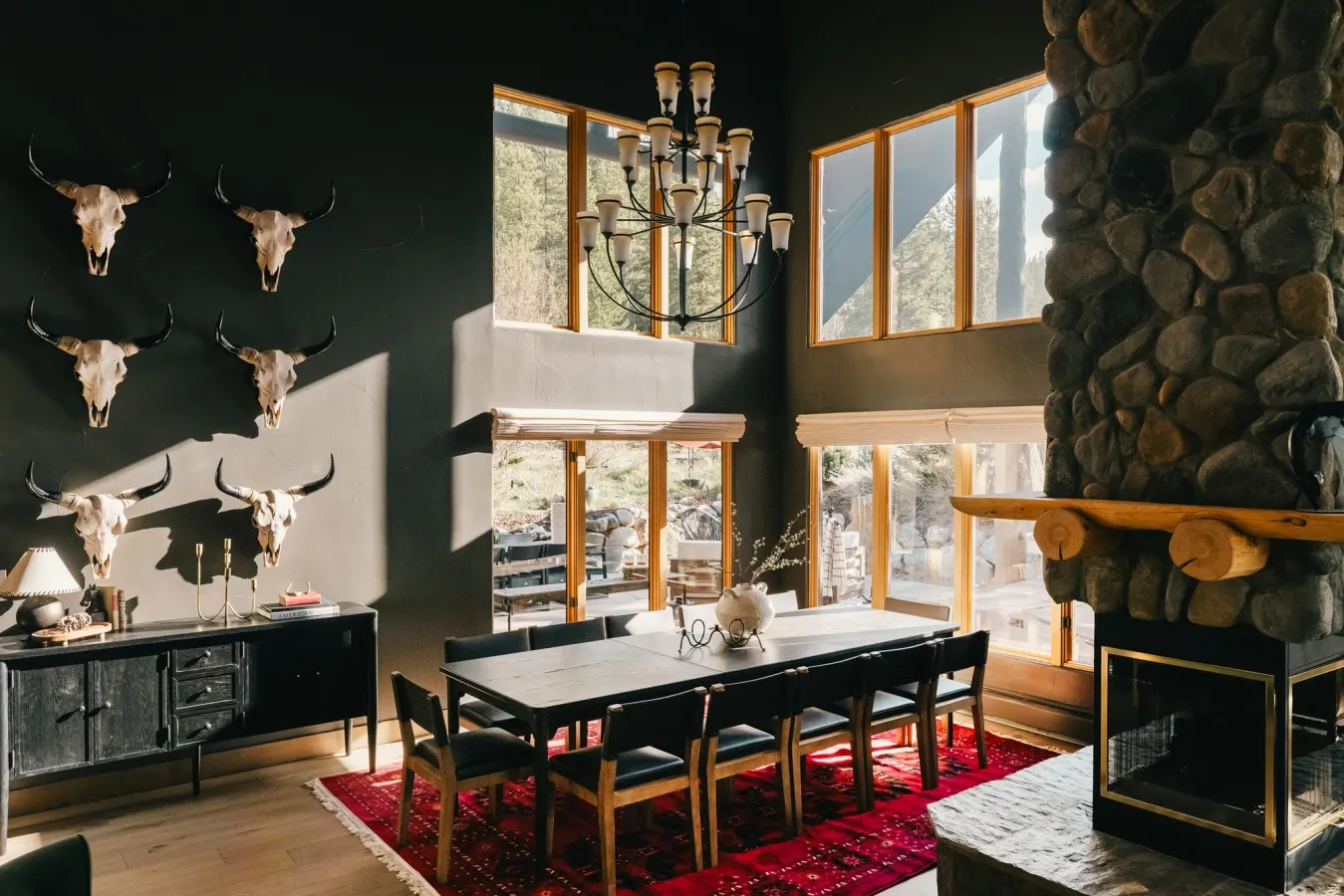 Spacious Lodge with Sauna, Hot Tub & Recovery Room 6