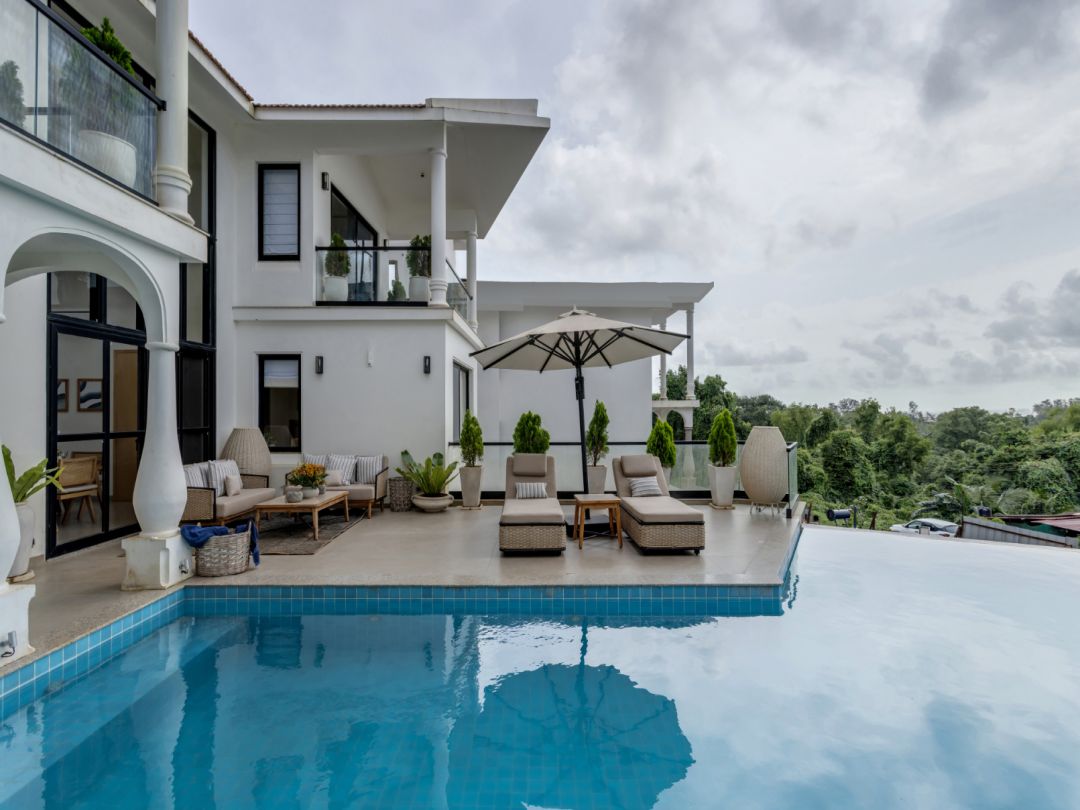 River Villa amidst Rainforest 13