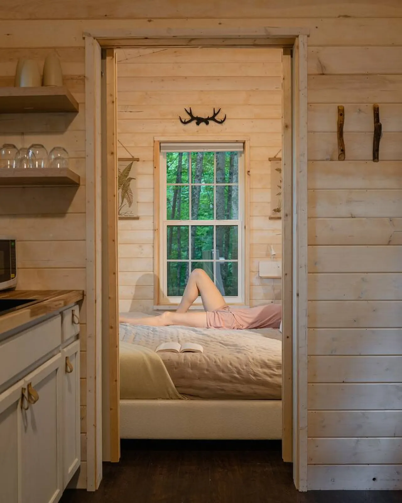 Serene, Romantic Getaway Outdoor Shower Hiking 10