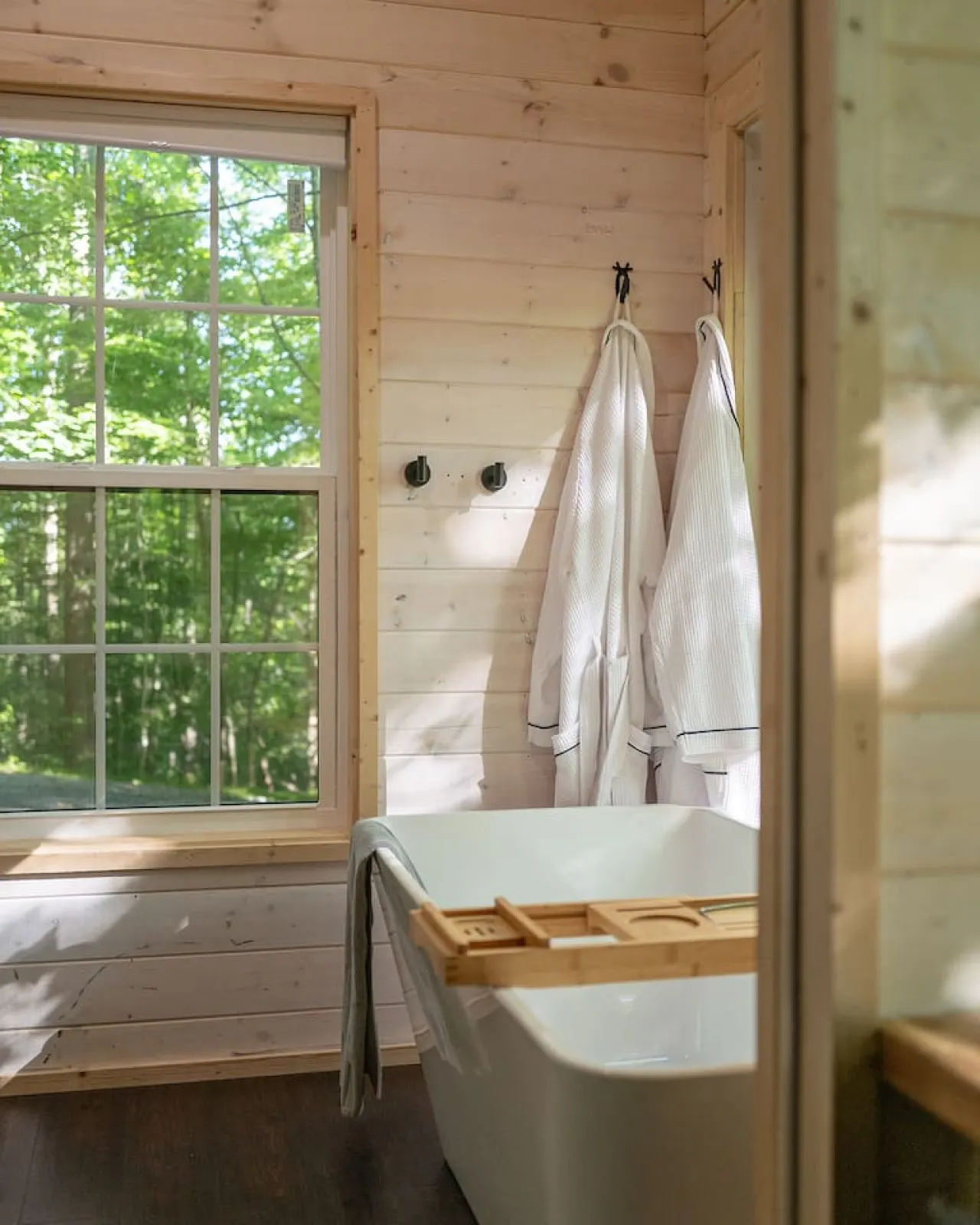 Serene, Romantic Getaway Outdoor Shower Hiking 19