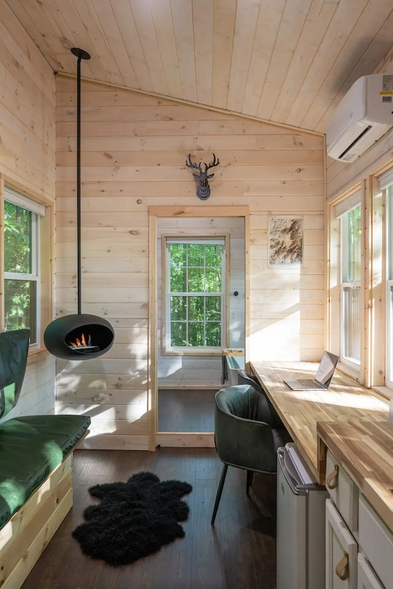 Serene, Romantic Getaway Outdoor Shower Hiking 3