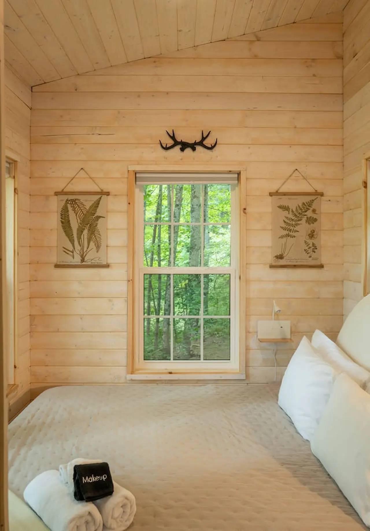 Serene, Romantic Getaway Outdoor Shower Hiking 7
