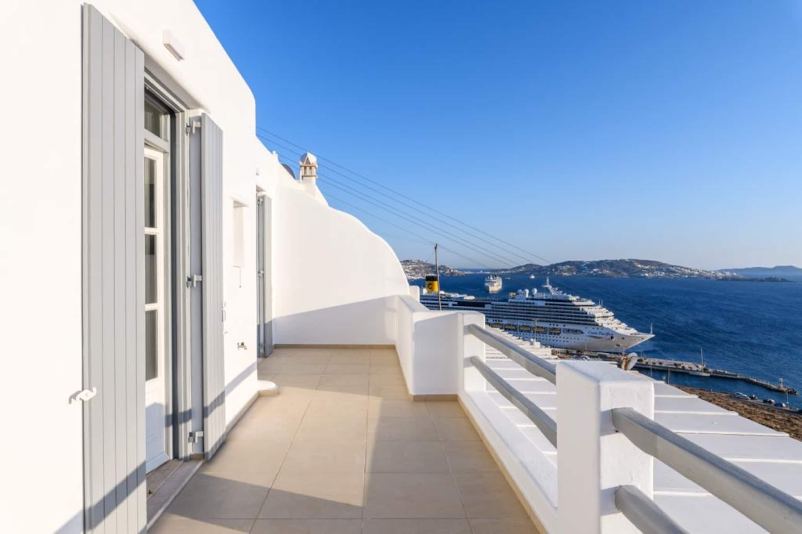 Azure Bliss Mykonos, 3 Bedroom Luxury House 37