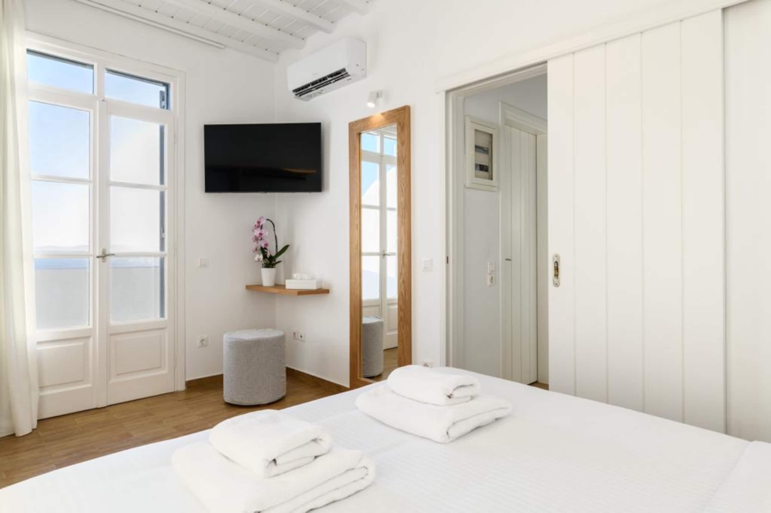 Azure Bliss Mykonos, 3 Bedroom Luxury House 22