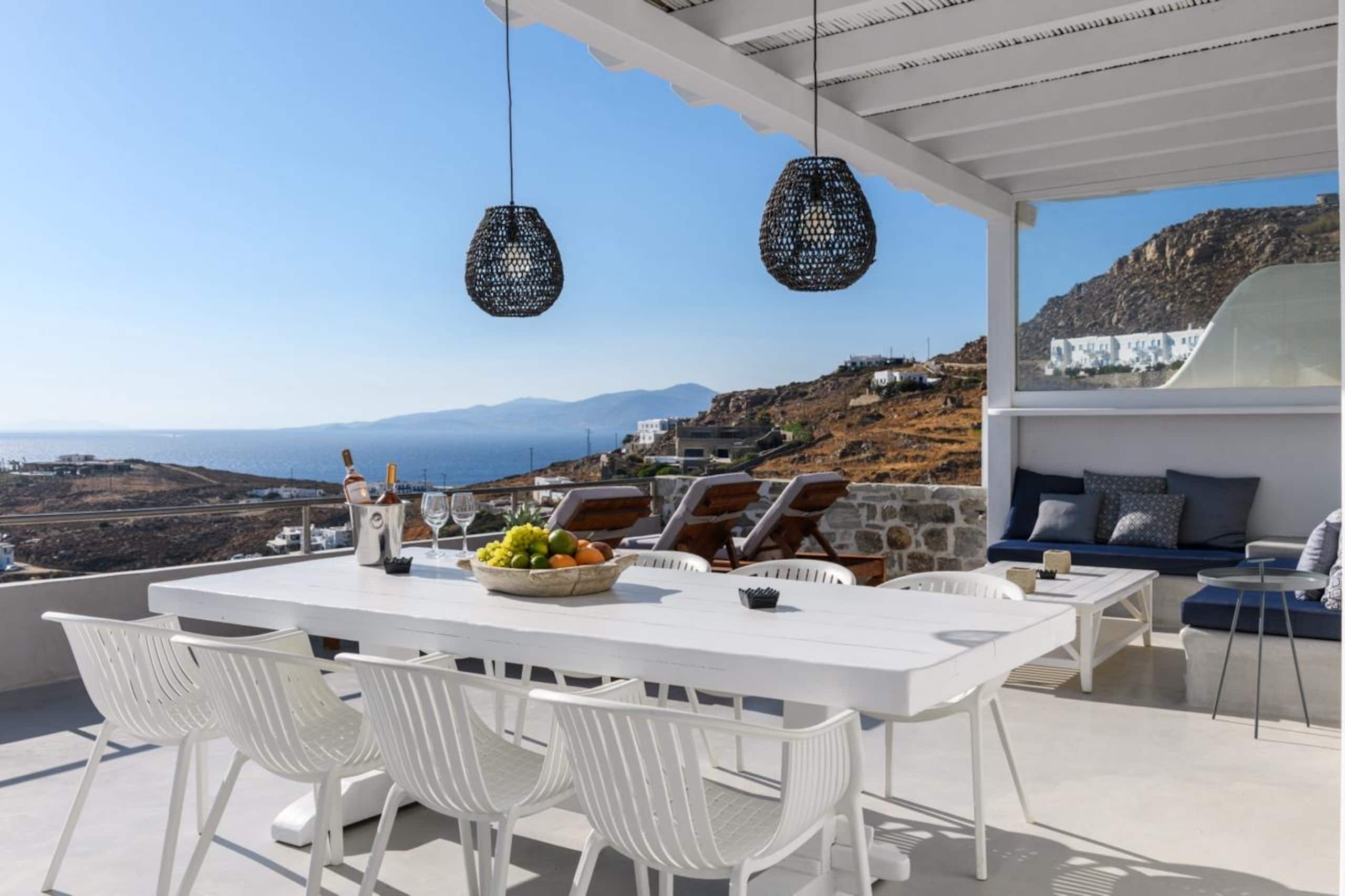 Azure Bliss Mykonos, 3 Bedroom Luxury House 8