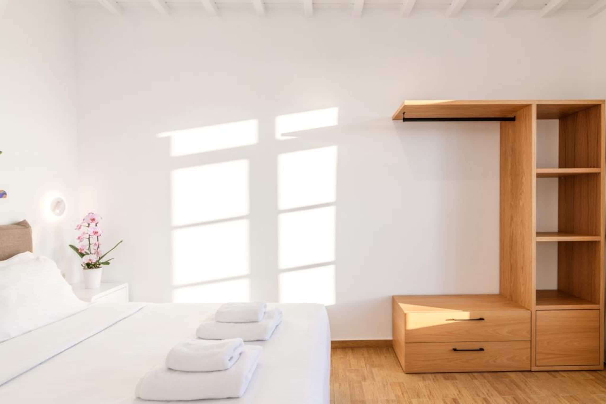 Azure Bliss Mykonos, 3 Bedroom Luxury House 23