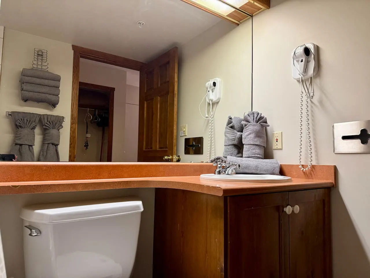 Apex Mountain ~ Crazy Horse 2 Queen Beds 13