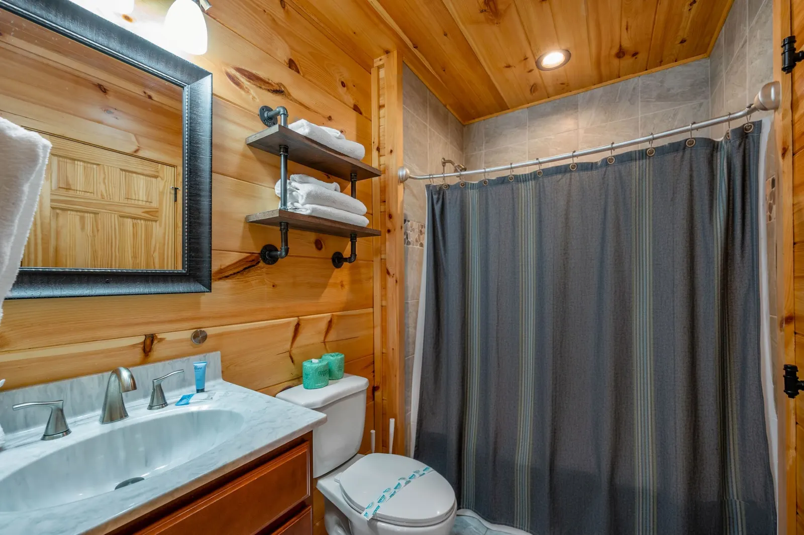 Indoor Pool IN Cabin Hot Tub Mtn Views Dogs Free 9