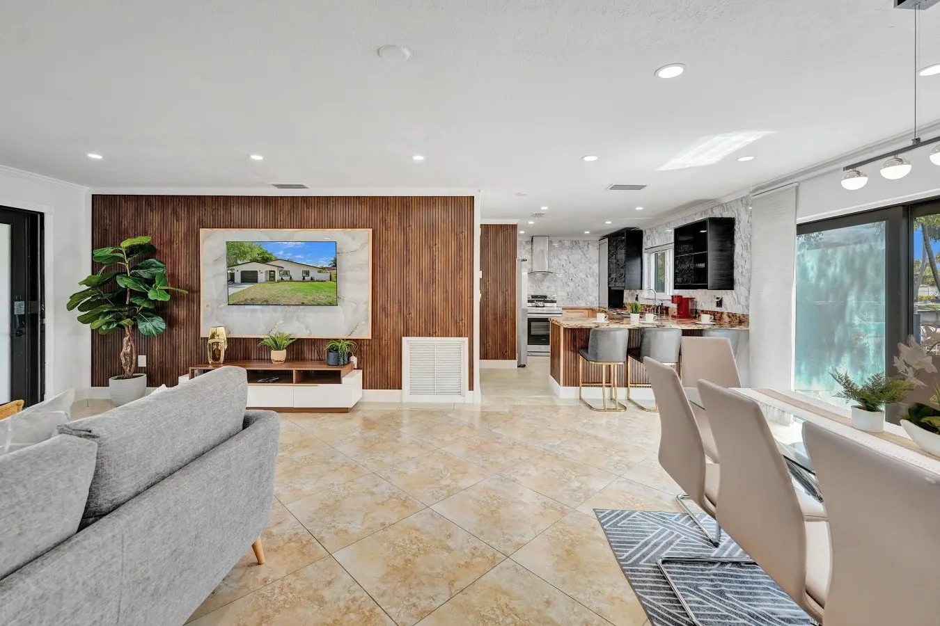 Monthly - Waterfront Bliss - Sunset Dock house 11