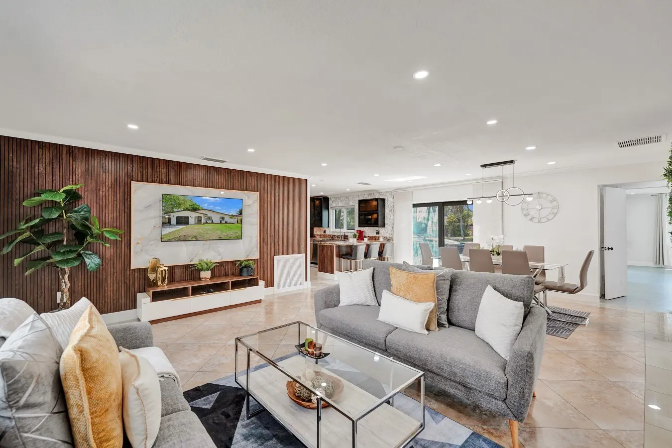 Monthly - Waterfront Bliss - Sunset Dock house 8