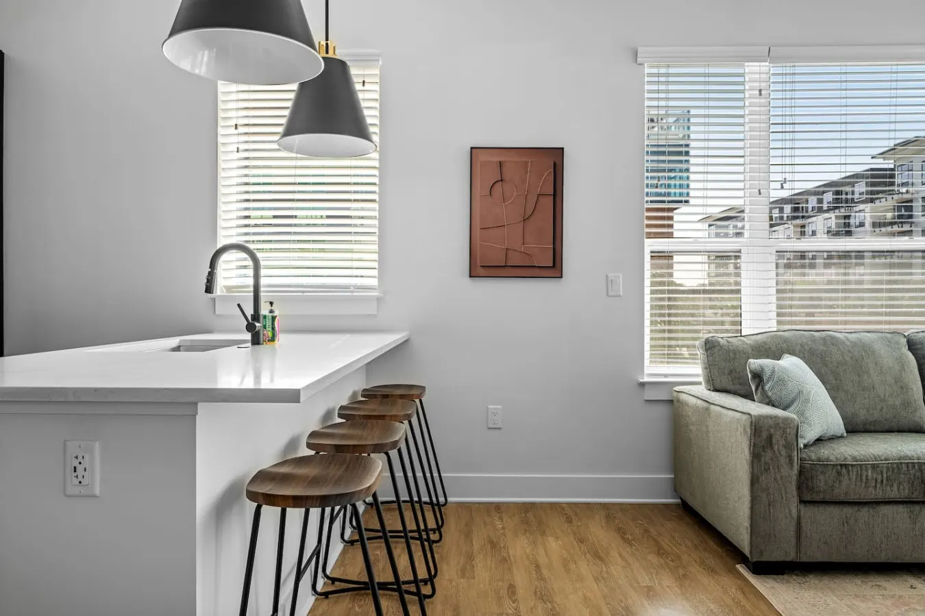 A+ Cozy 2 BD Apartment Walk to Raymond James! 15