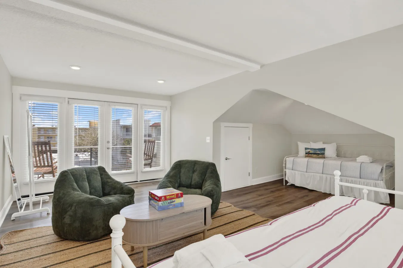 Tybee Tides Family Beach House w/ Pool 16