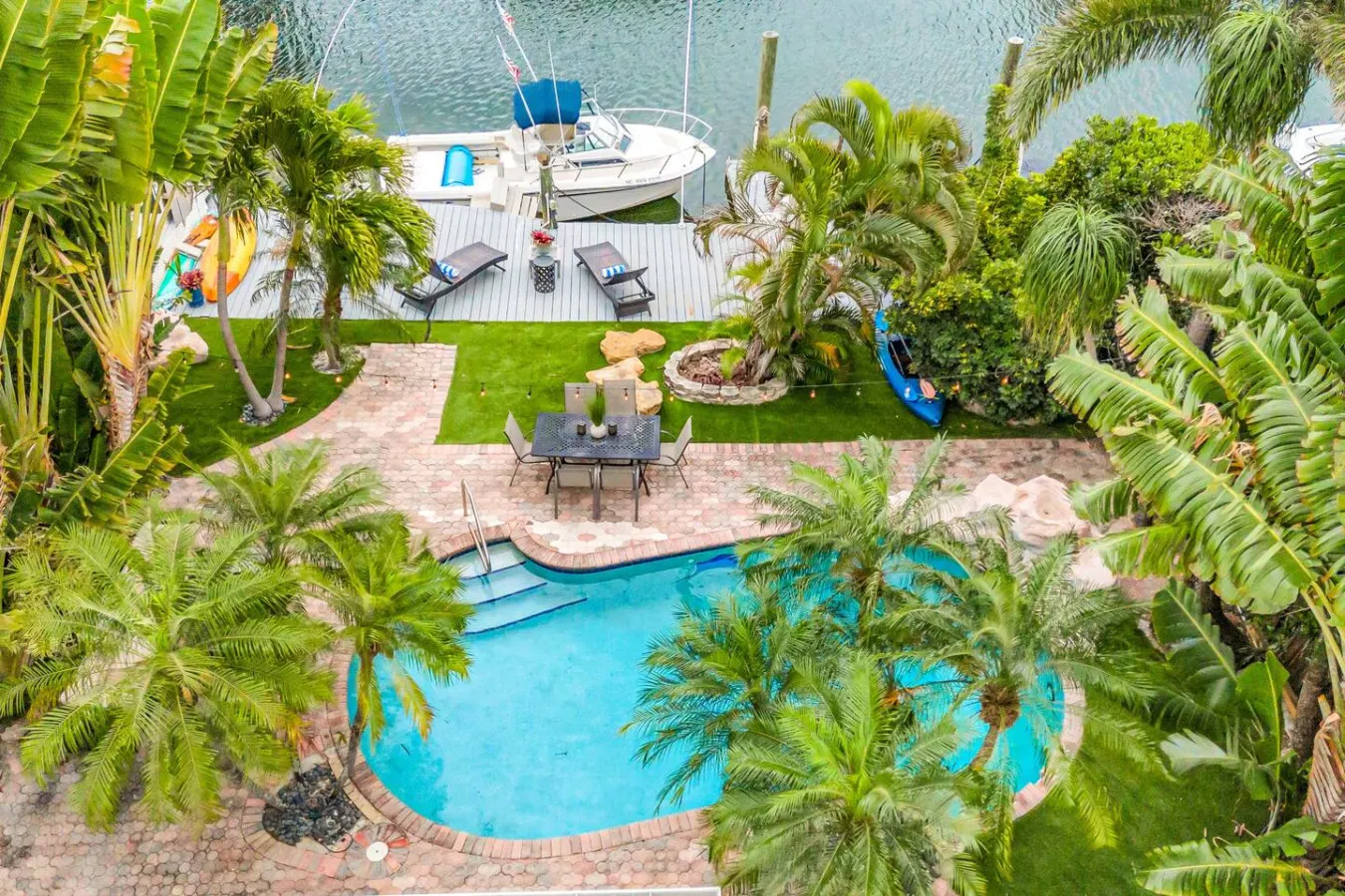 House Azure Canal