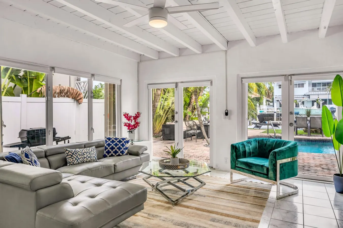 House Azure Canal 5