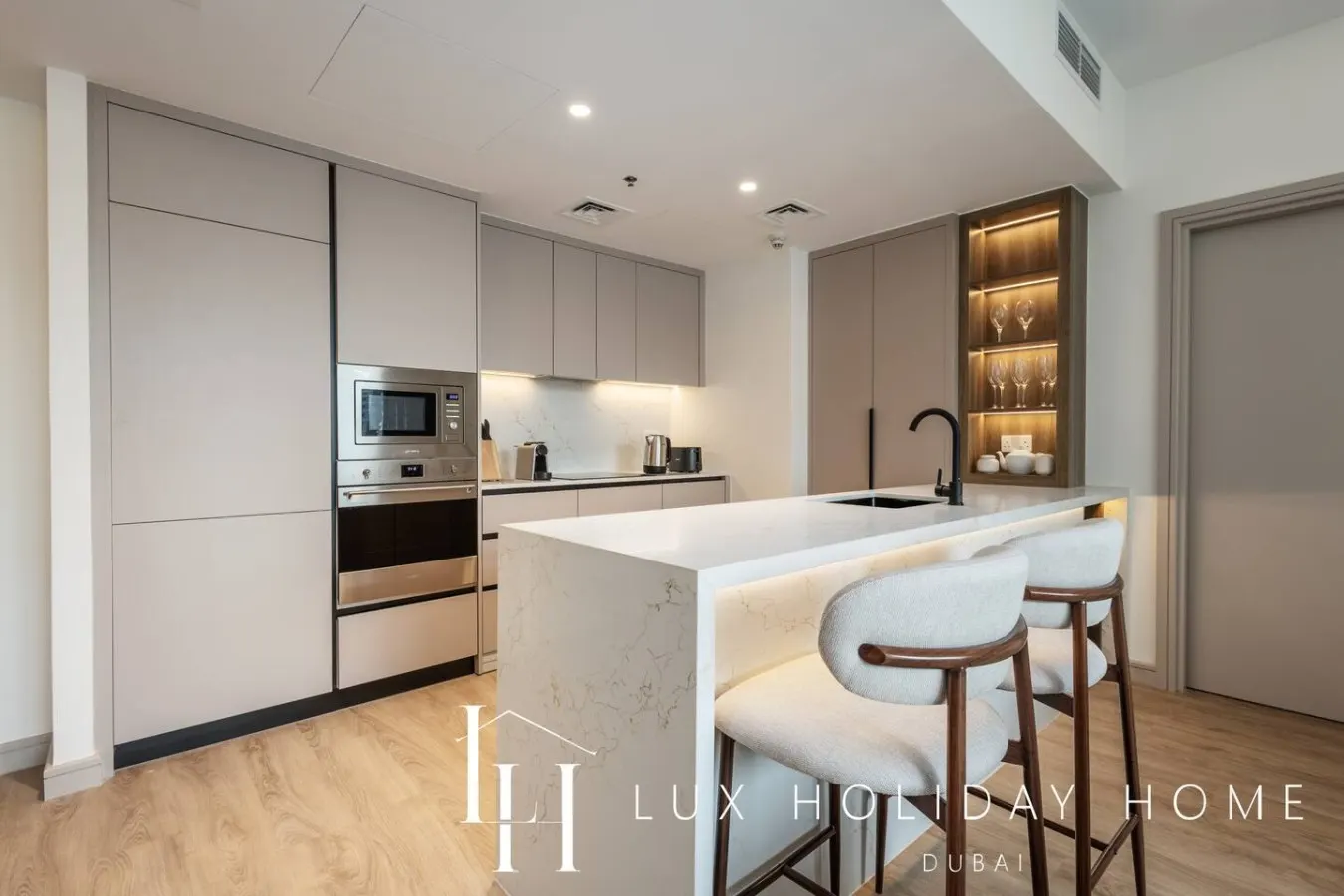 LUX The Bonaire Marina View Suite 8