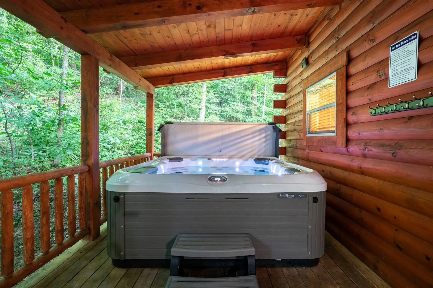 Hocking Hills Paradise 🌲 Hot Tub, WiFi, Near Caves — photo 4