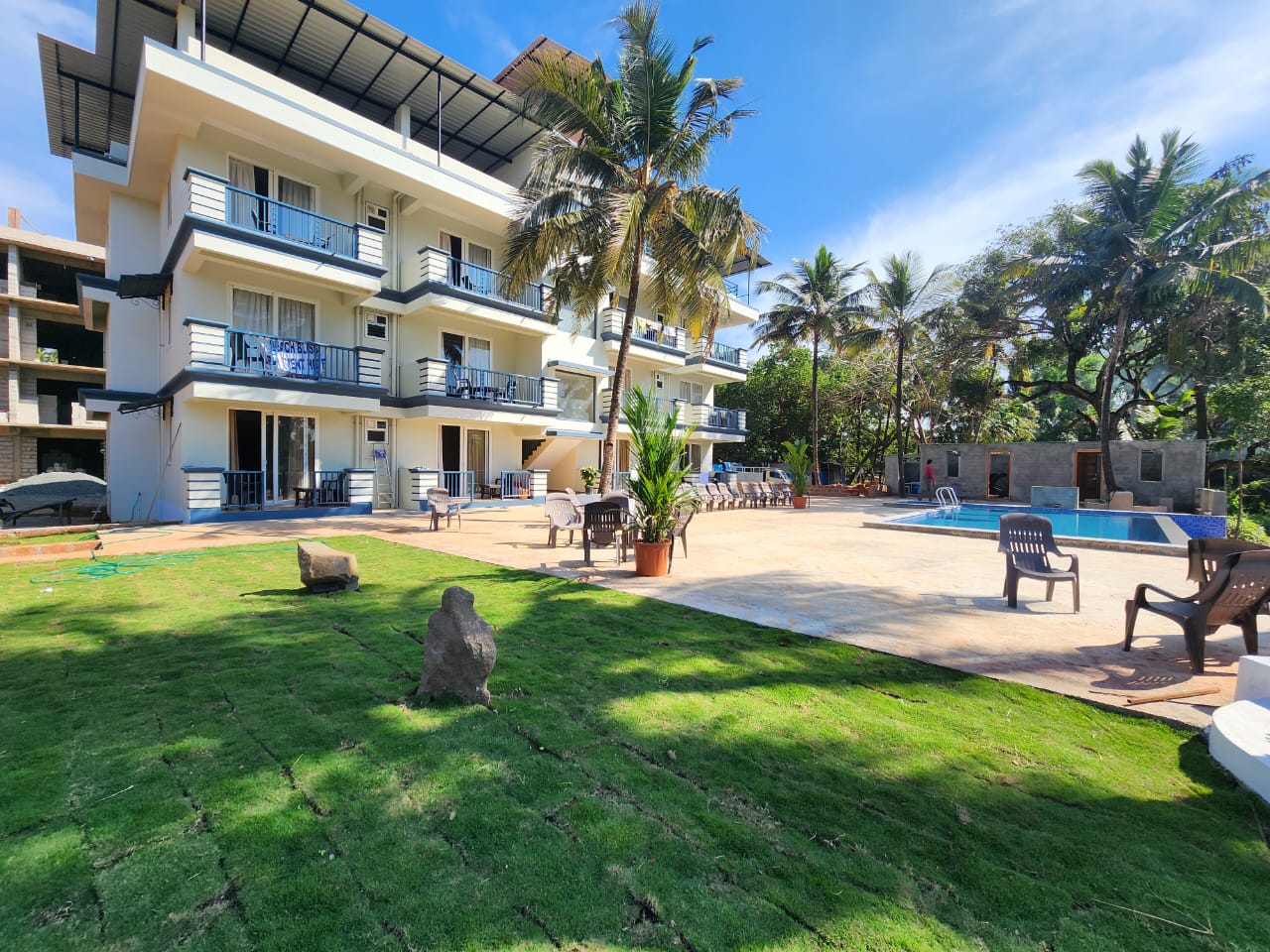 Beach Bliss Apartment - 8 min walk to the Beach 1