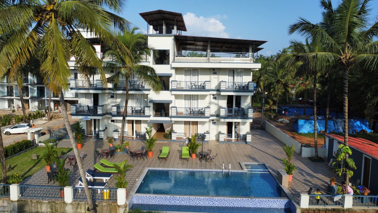 Beach Bliss Apartment - 8 min walk to the Beach 3