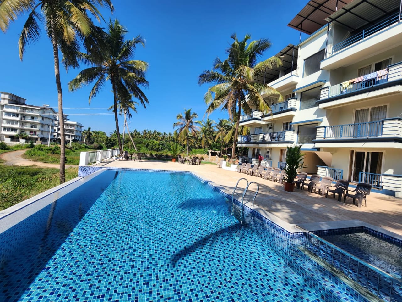 Beach Bliss Apartment - 8 min walk to the Beach 6