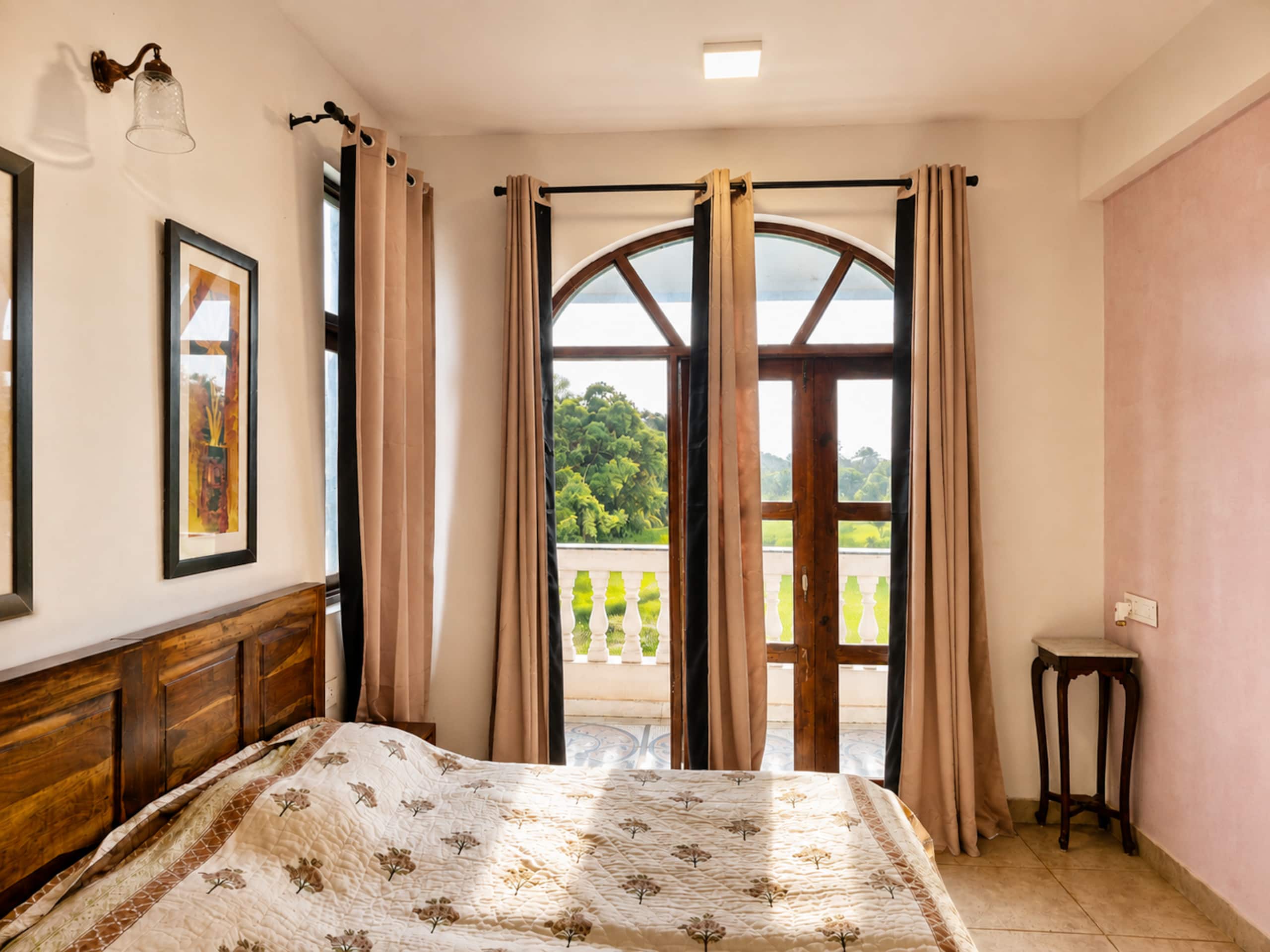 Terra Verde ~ Pool View | 5 mins to Beach 28