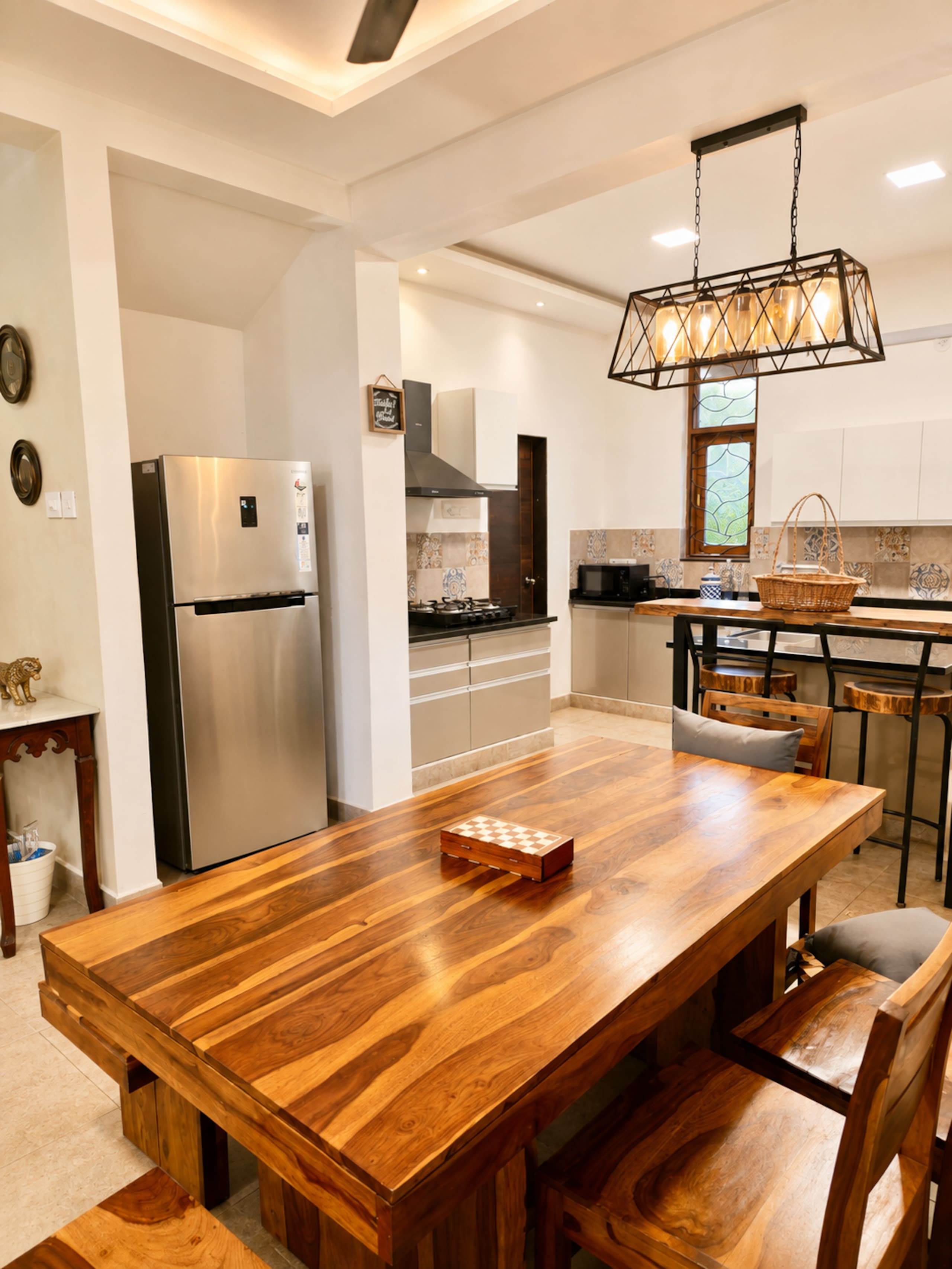 Terra Verde ~ Pool View | 5 mins to Beach 24