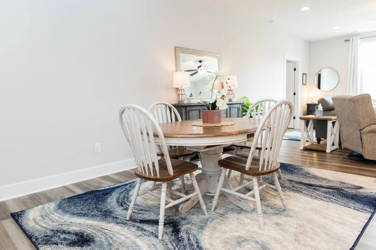 Cozy 1st Level King Bed Suite - 2 bed 2 bath! 17