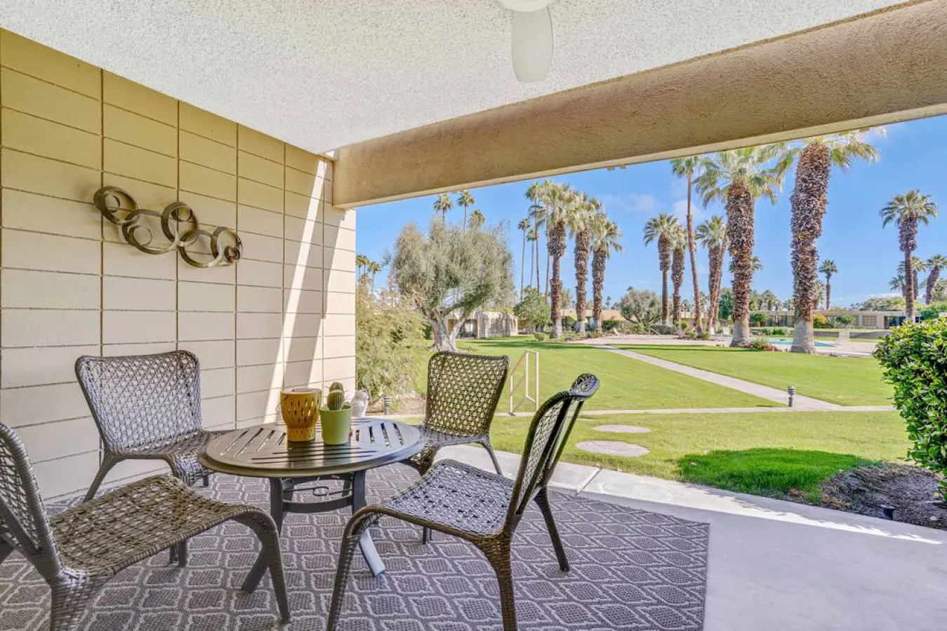The Velvet Palm: Palm Desert, CA 9