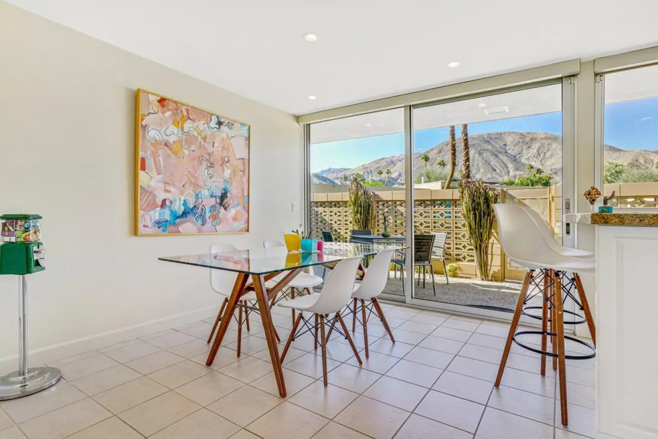 The Velvet Palm: Palm Desert, CA 11