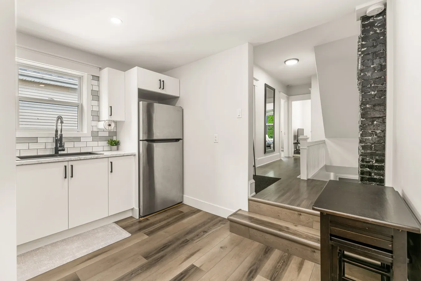 Moncton 3BR Gem Near Downtown Wi-Fi & Free Parking 9