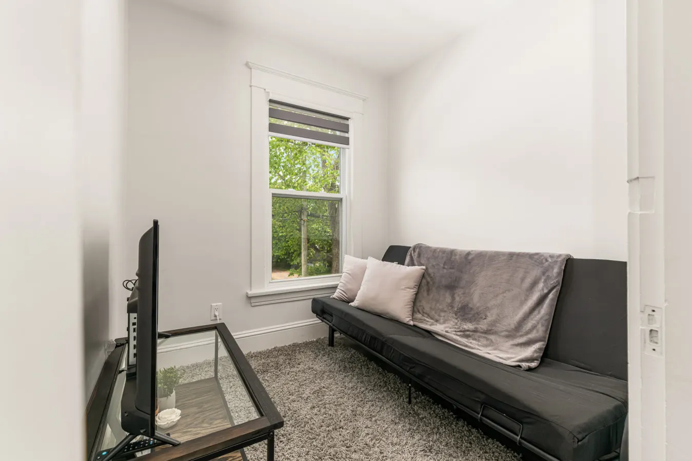 Moncton 3BR Gem Near Downtown Wi-Fi & Free Parking 10