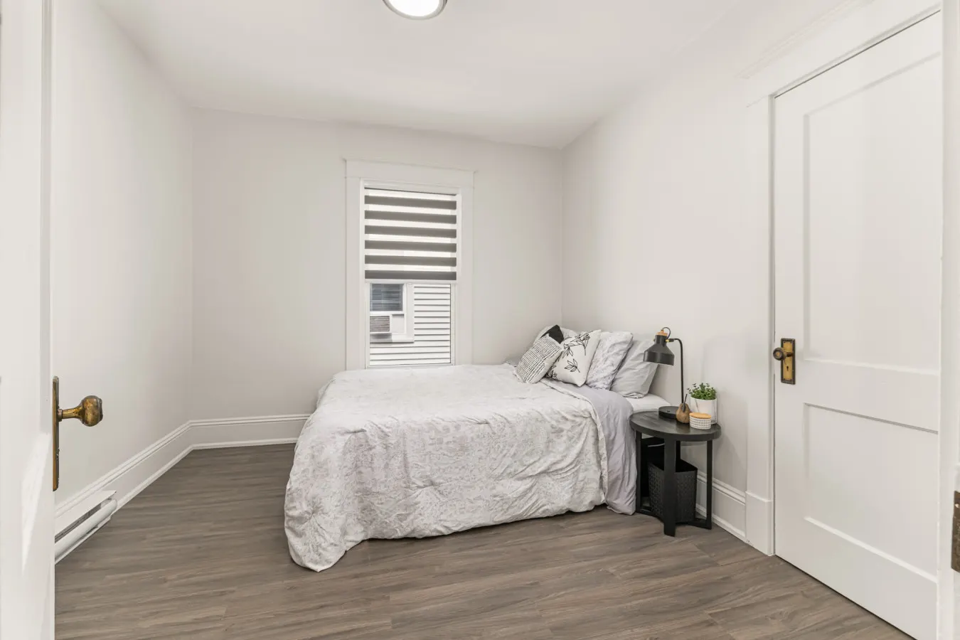 Moncton 3BR Gem Near Downtown Wi-Fi & Free Parking 8