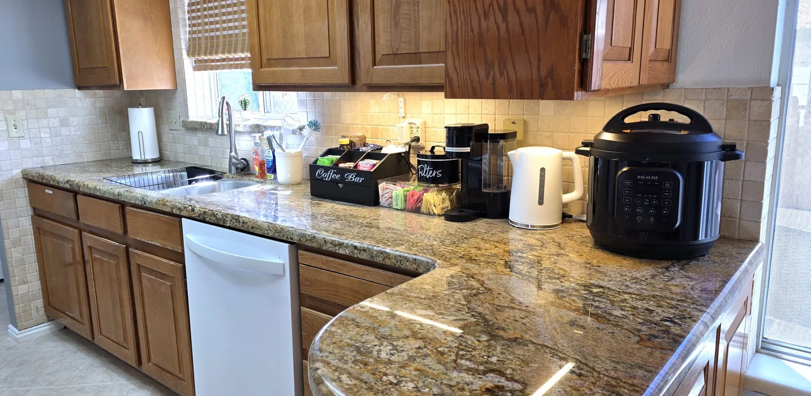 Hot Tub, Game Room, Kayaks, Boat Parking, Backyard, King, Fire Pit, Pets, W/D 11