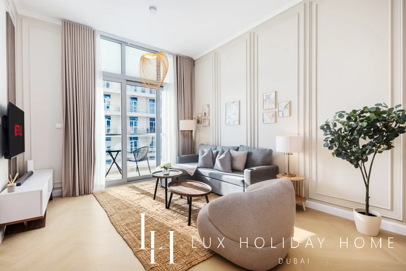 LUX | The Modern Marina Suite