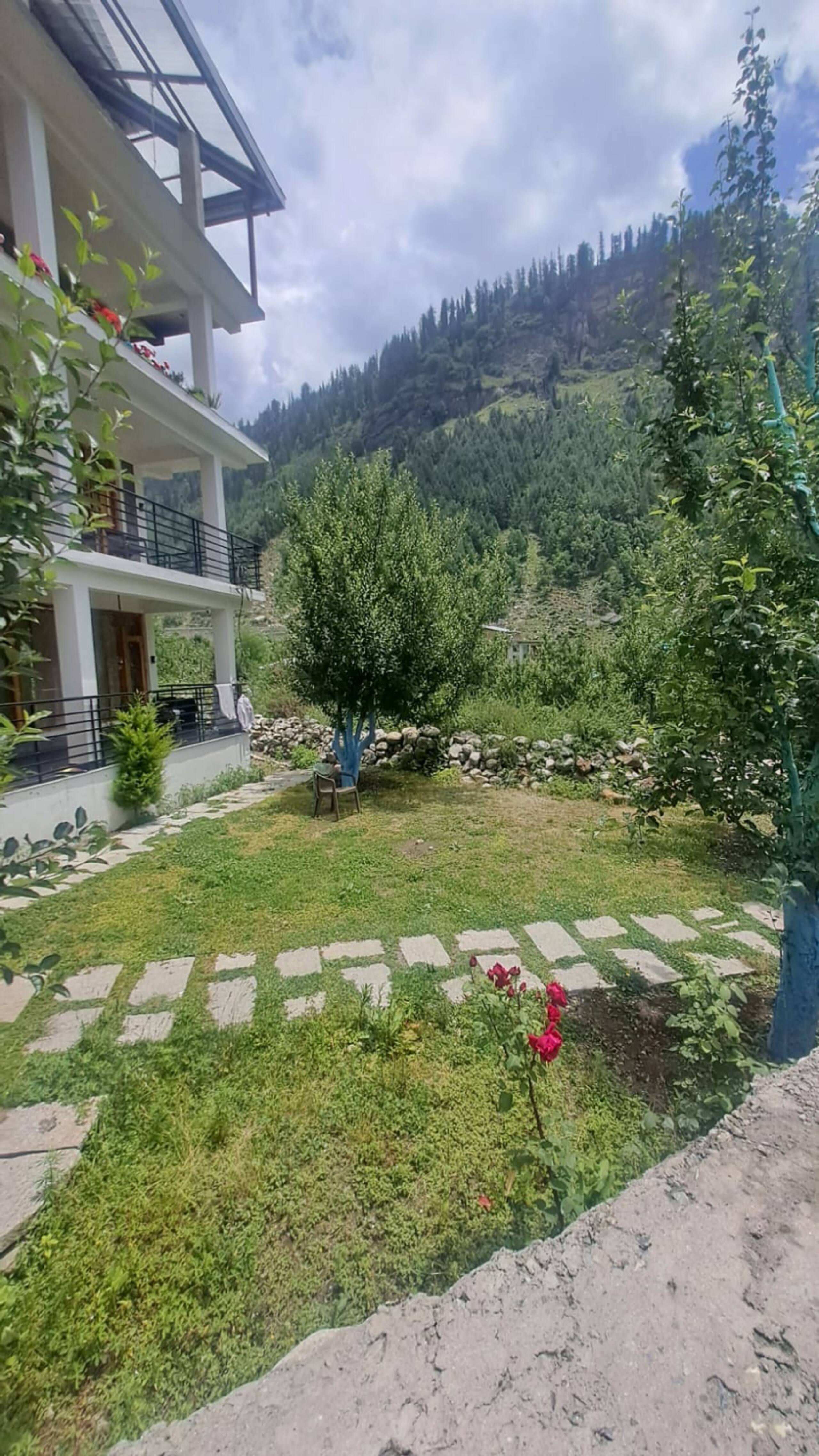 Pravara luxury villa with valley & Mountain Views 24