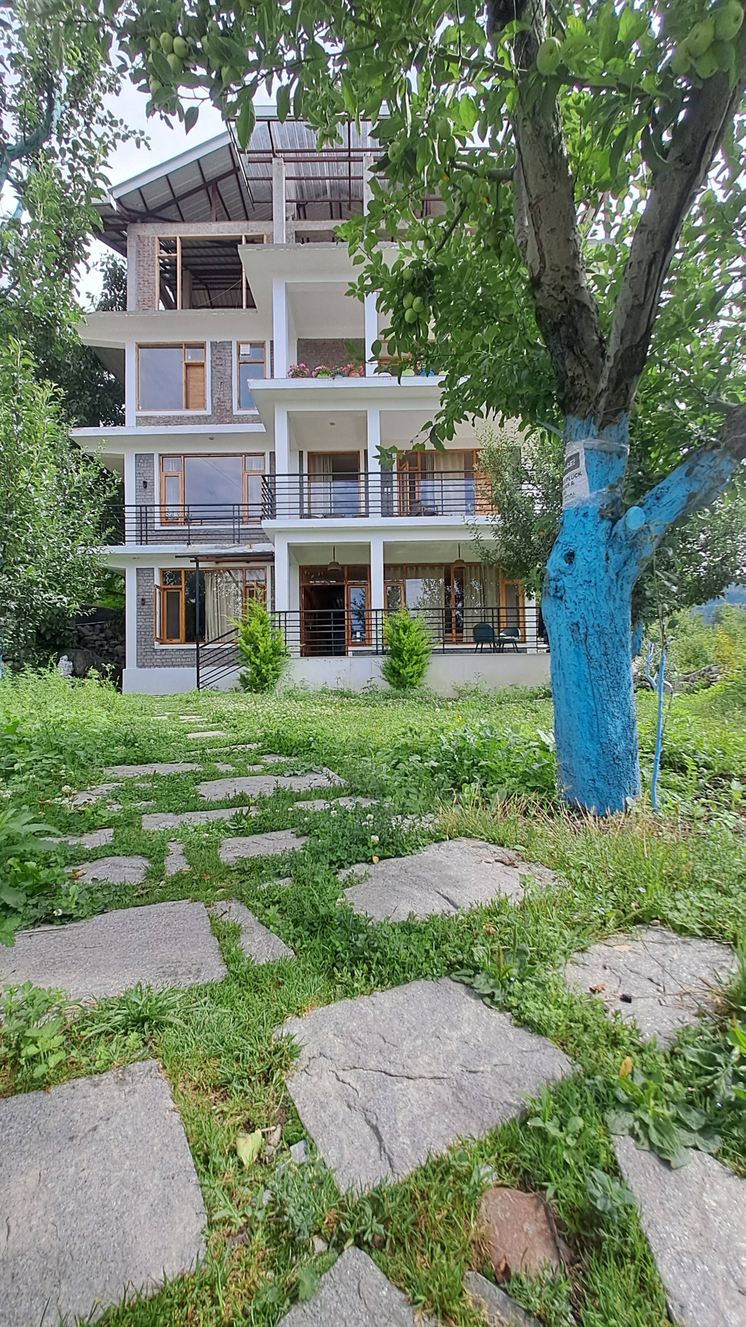 Pravara luxury villa with valley & Mountain Views 6
