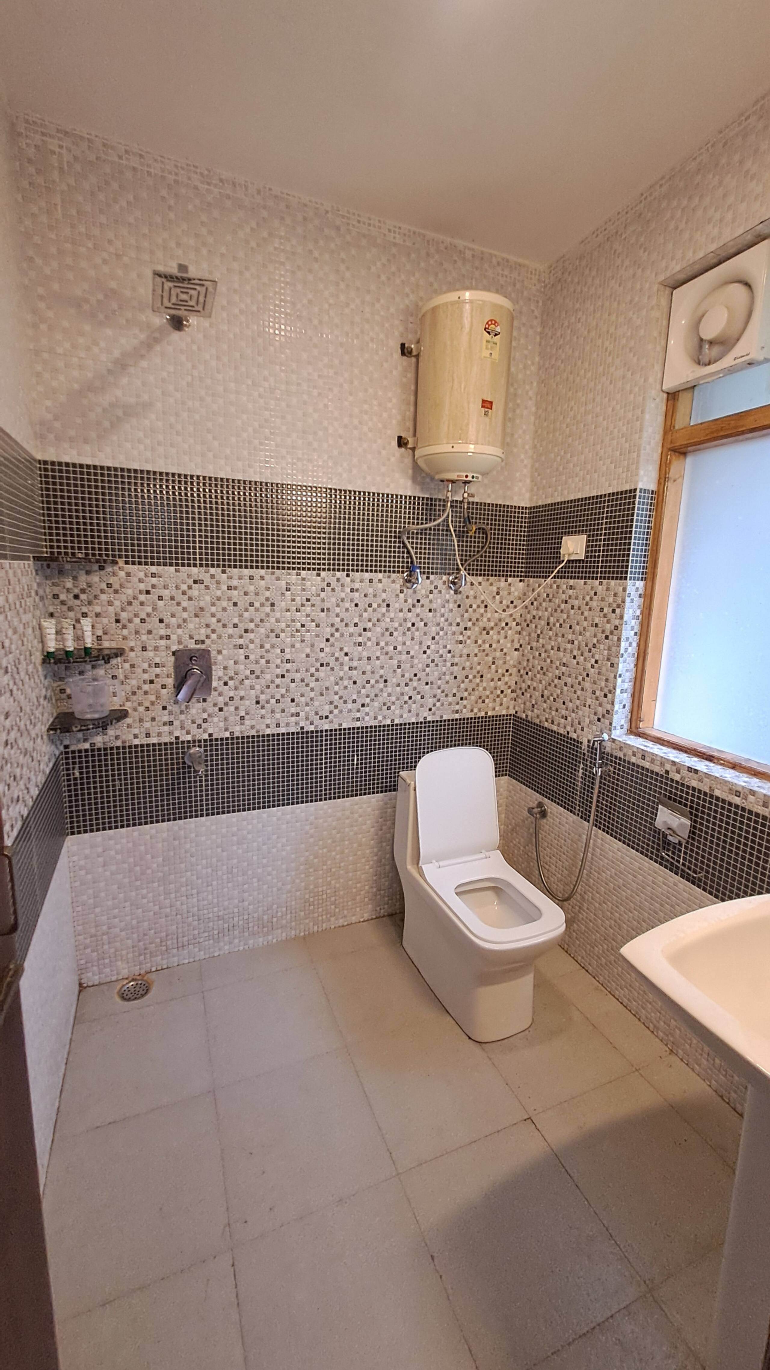 Pravara luxury villa with valley & Mountain Views 18