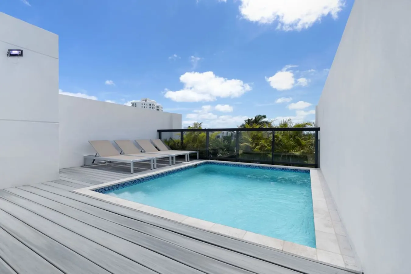 Modern Miami Oasis Private Rooftop Pool & Lounge — photo 2