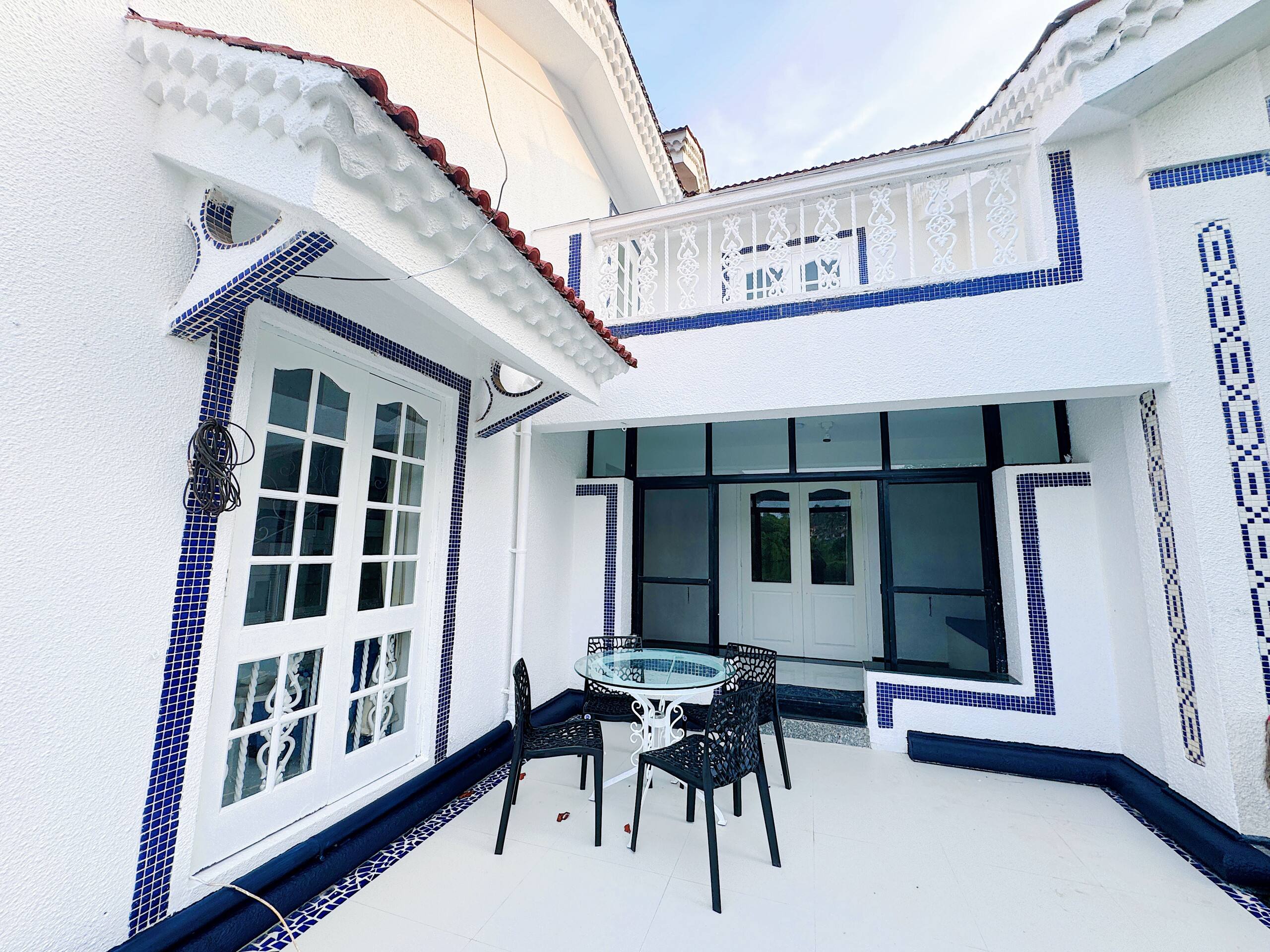 2BHK Lake Villa | Nero Door — photo 4