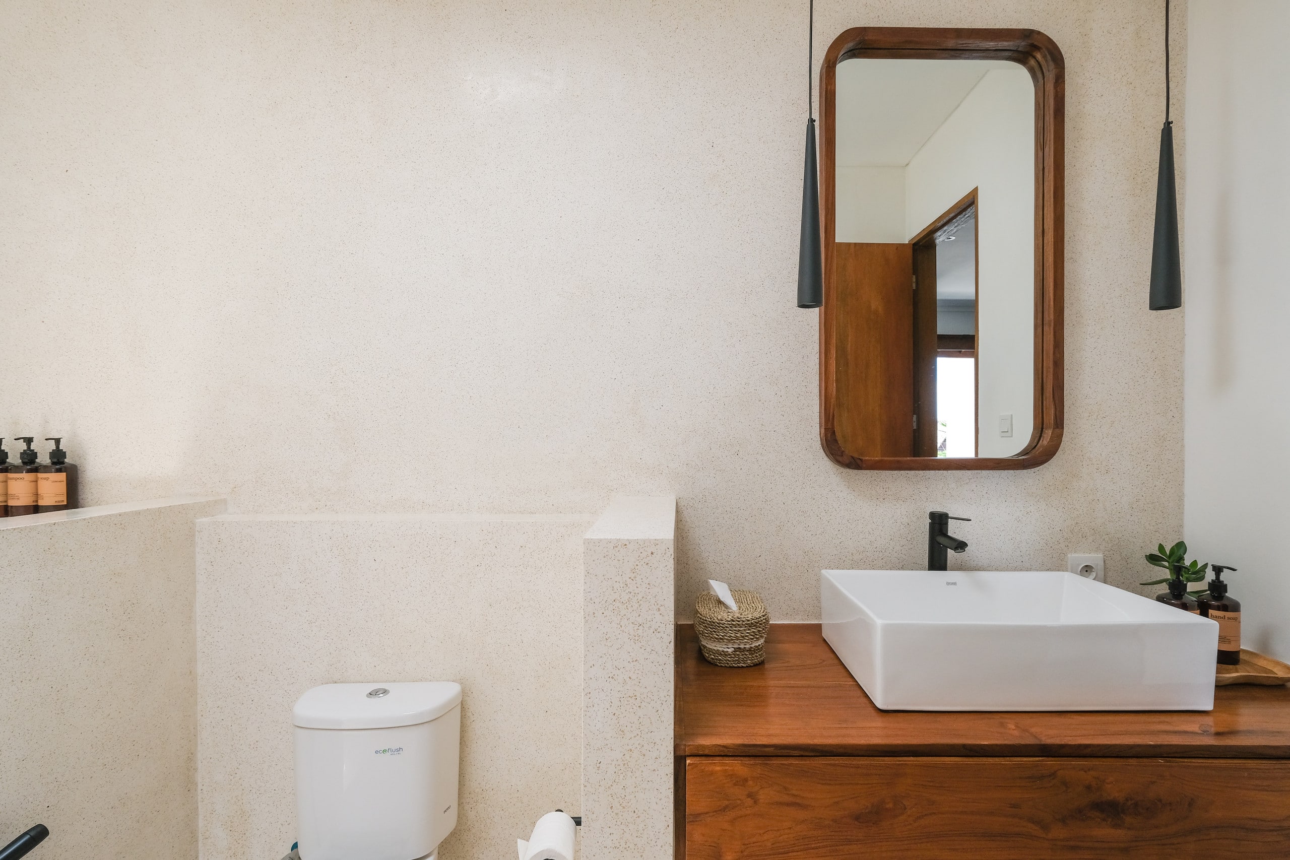 The Arki Villa: Experience Luxury Living in Canggu 26