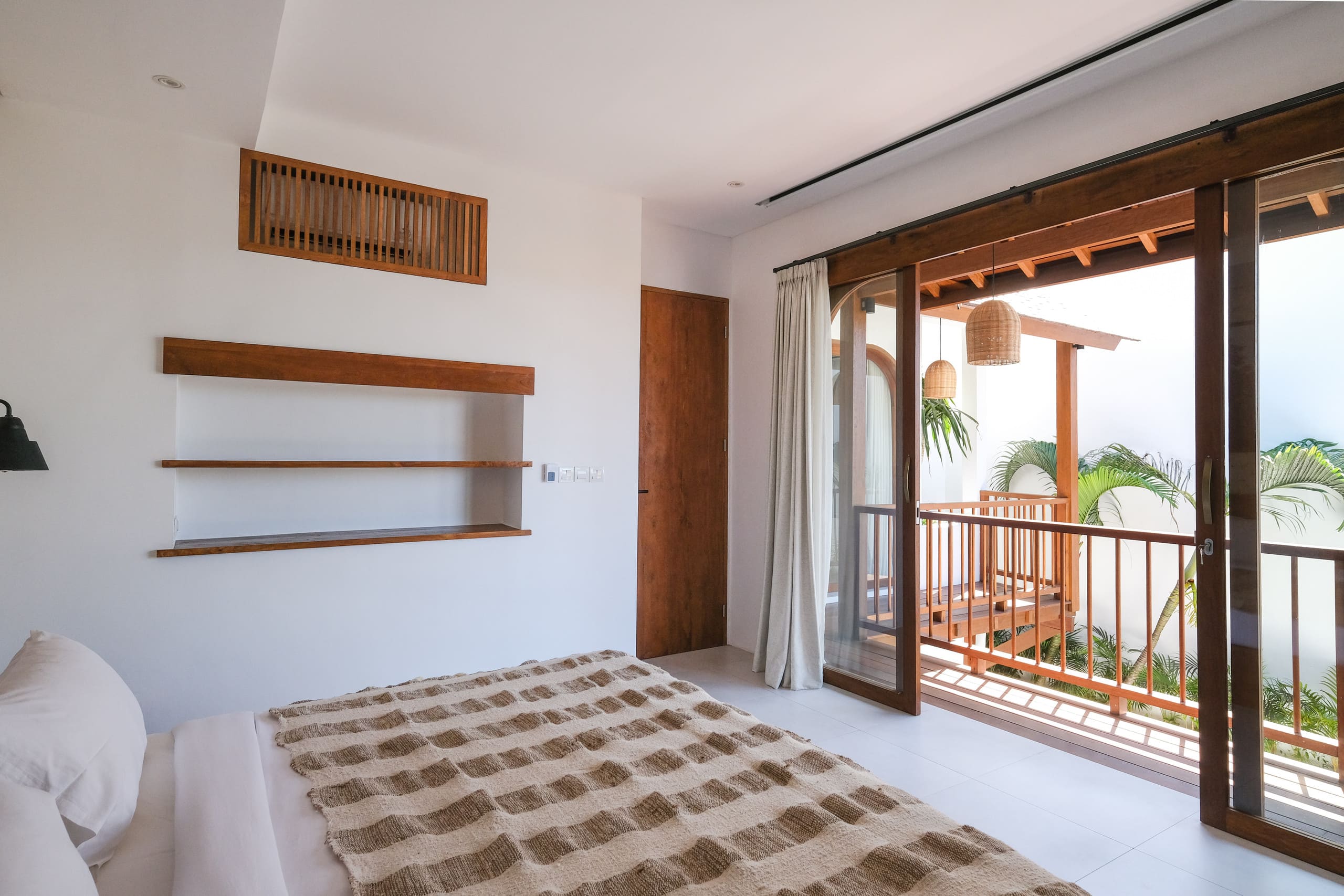 The Arki Villa: Experience Luxury Living in Canggu 22