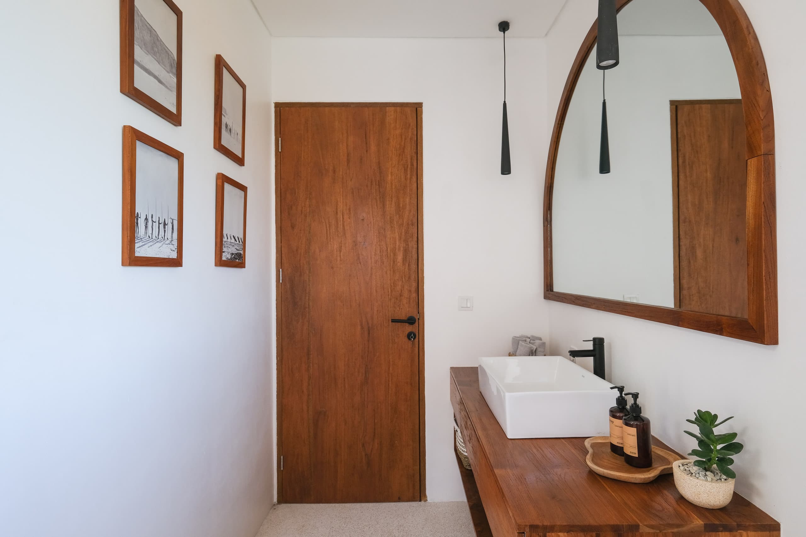The Arki Villa: Experience Luxury Living in Canggu 31